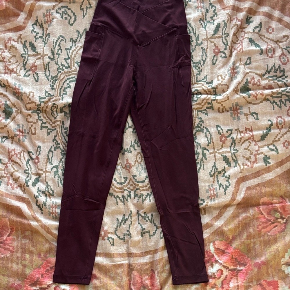 Offline by Aerie Real Me Extra Crossover Pocket Leggings